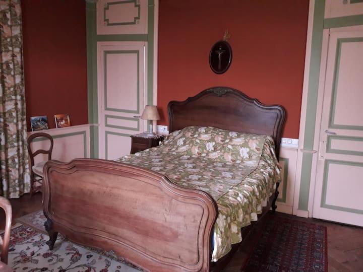 Bed and Breakfast Manoir des Etrichets Saint-Saturnin  Exterior foto